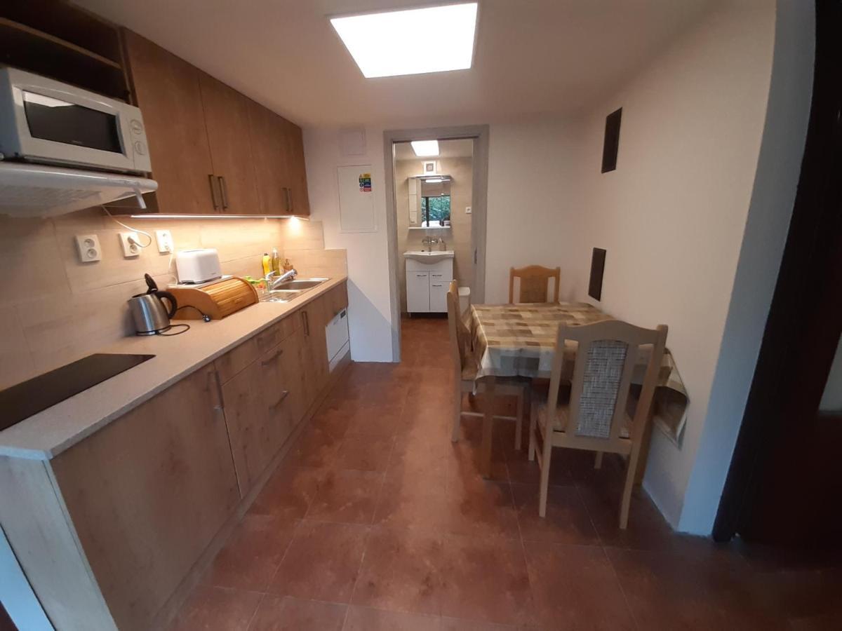 Holiday Home Zajicovi Rabyne 외부 사진